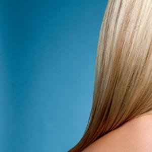 Блондирование волос: особенности, техника, уход за волосами (46 фото) Блондирование волос до и после